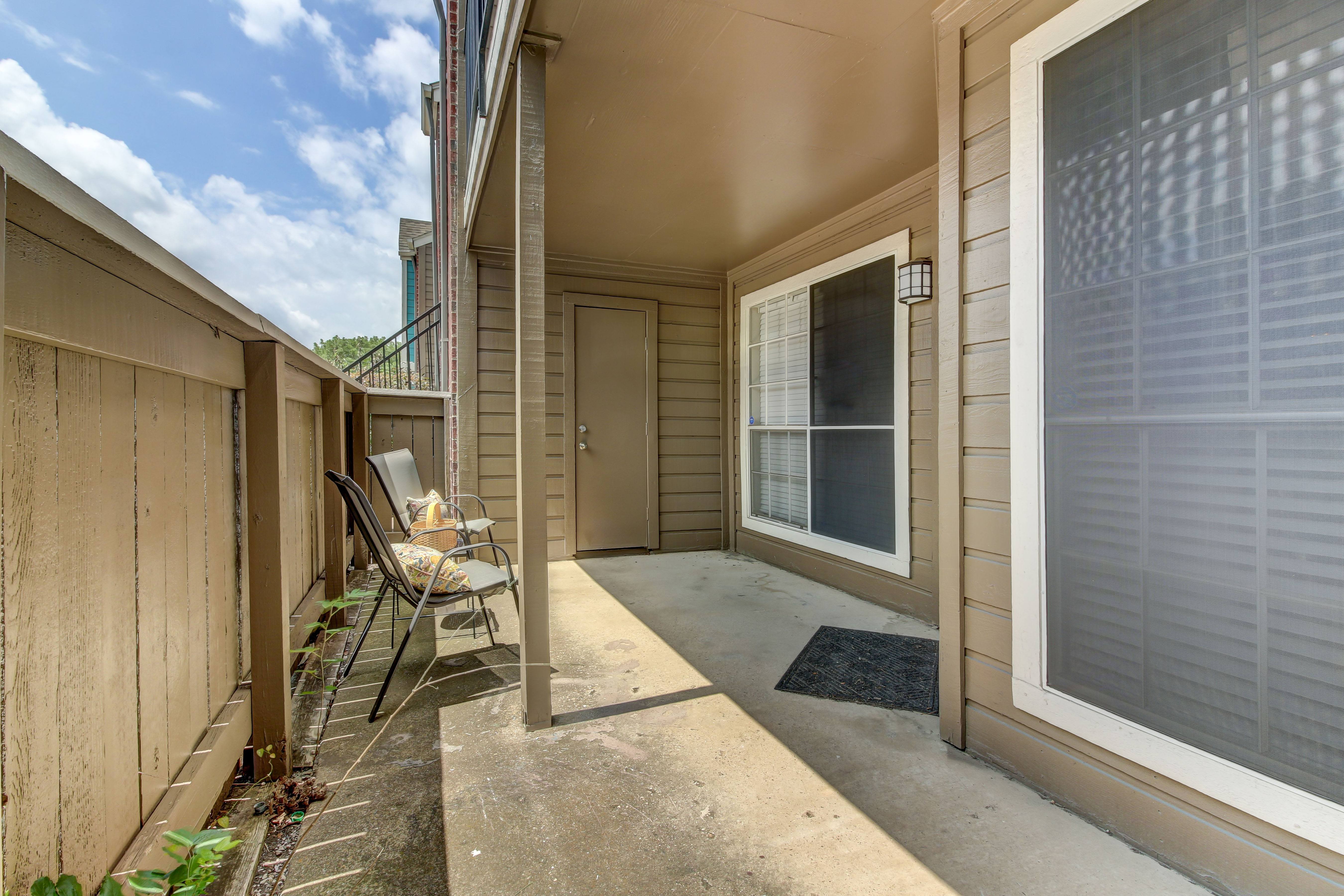 Village Square Apartments, 5959 Watership Lane, Dallas, TX RentCafe